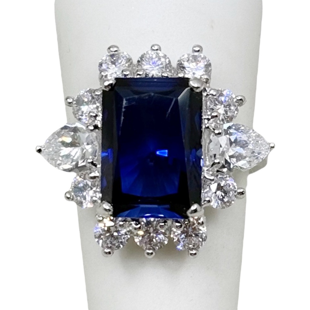 Heritage Collection sterling silver cubic zirconia cocktail ring - GM355